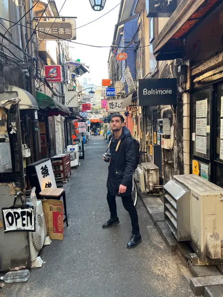 Shinjuku Highlights Walking Tour photo 5