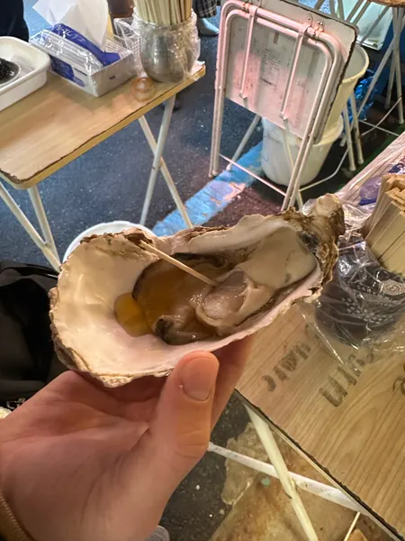 Tsukiji Market Street Food Tour photo 6